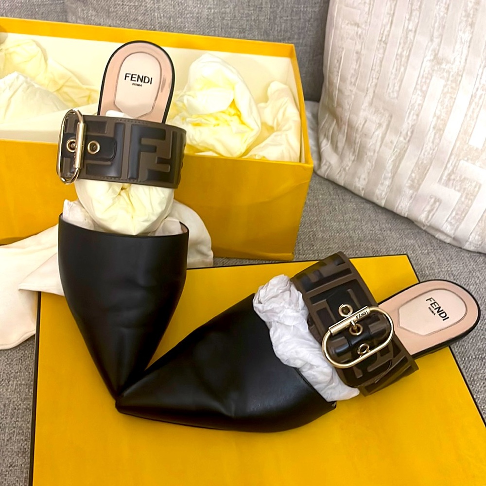 Fendi flat mules size 40